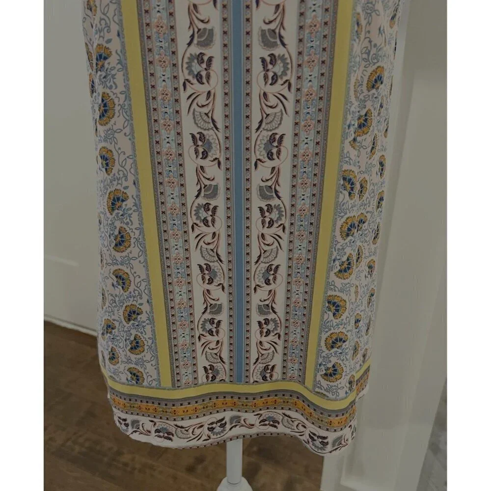 Super Cute and Lightweight Gianni Bini High Neck Colorful Sleeveless Top XS